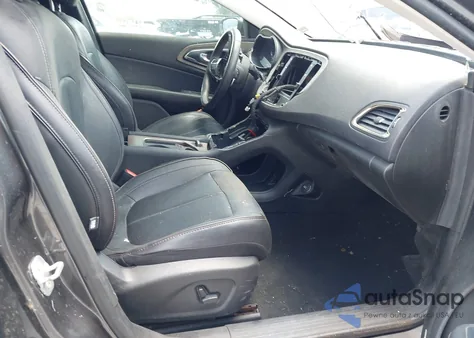 2015 Chrysler 200 C из США, поврежденный, VIN 1C3CCCCGXFN514288